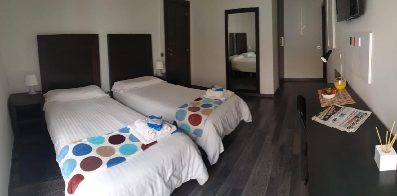 Residencia Viriato Hostel - Seville — Fotos 3